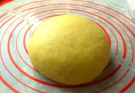 风靡吃货圈的日本北海道巨蛋面包，像蛋糕一样柔软，奶味浓郁